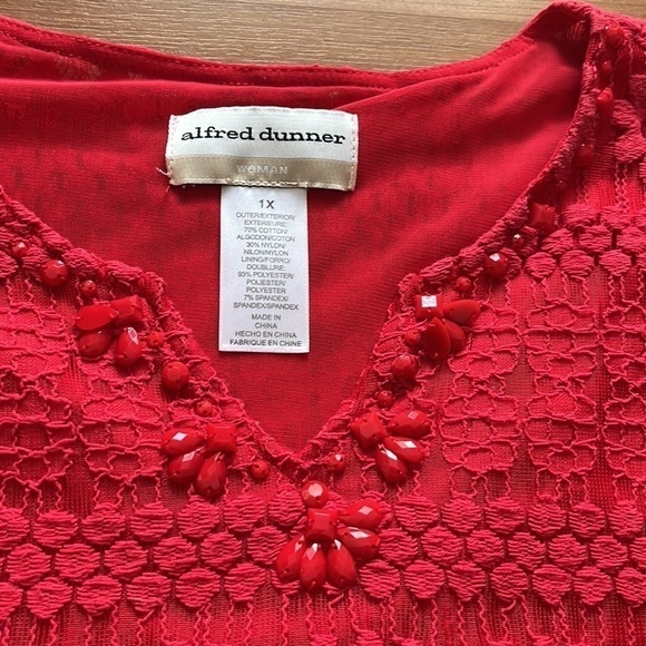 Alfred Dunner Woman watermelon color top with lace overlay and beaded neckline - Picture 4 of 7